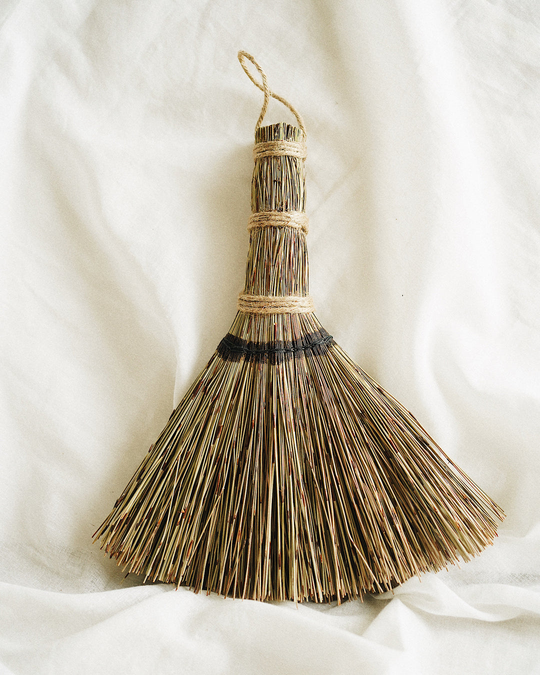Niki Natural Grass Hand Broom | Olive & Iris