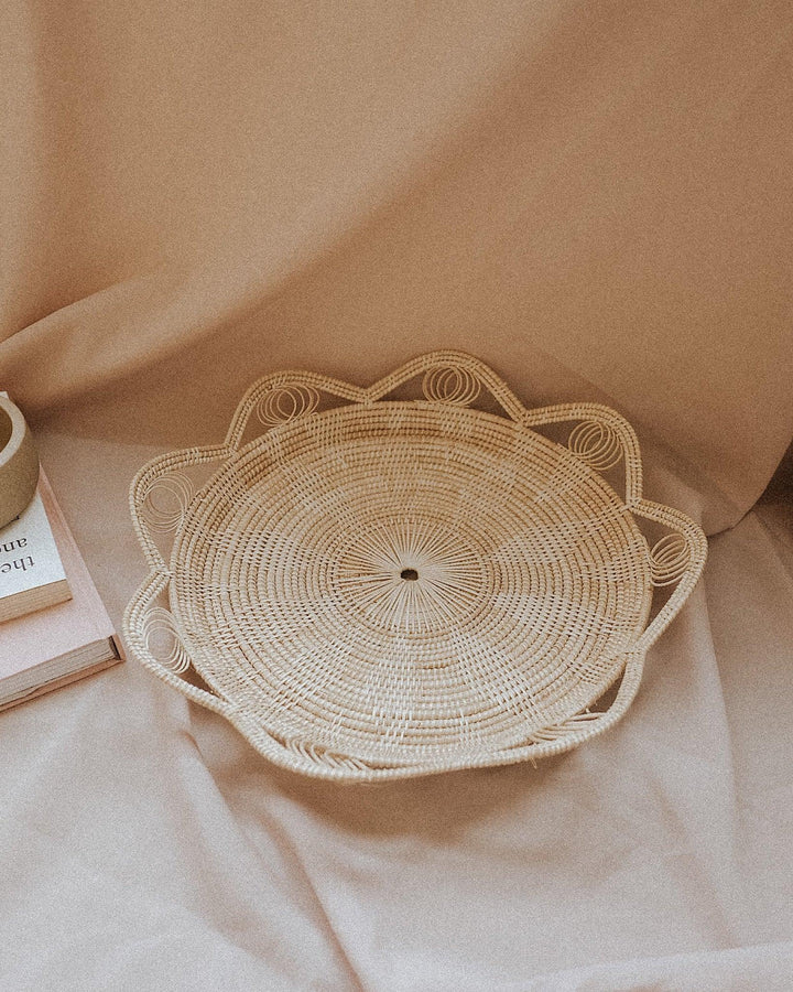 Daisy Handwoven Rattan Plate | Olive & Iris 