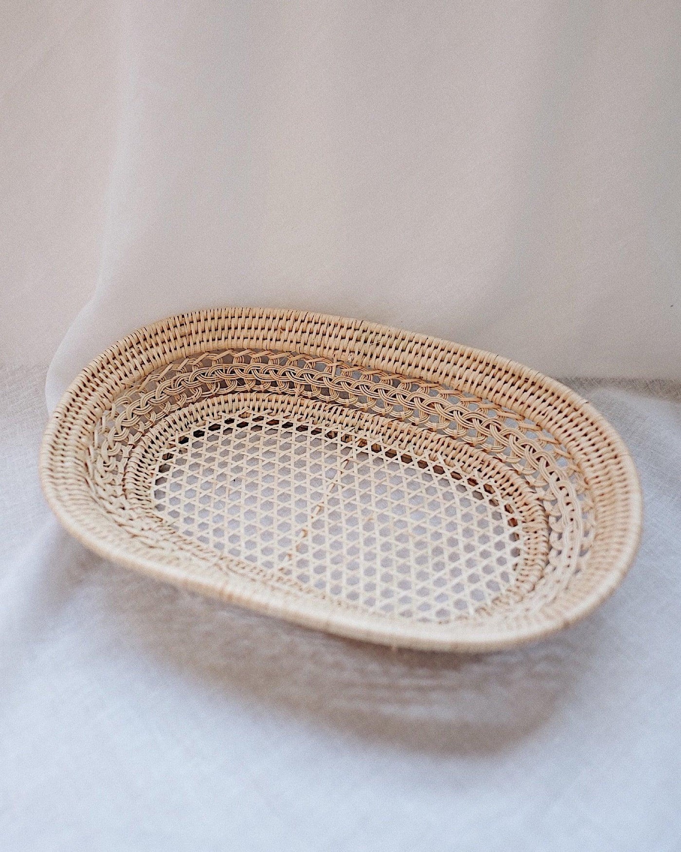 Magnolia Oval Handwoven Rattan Tray | Olive & Iris