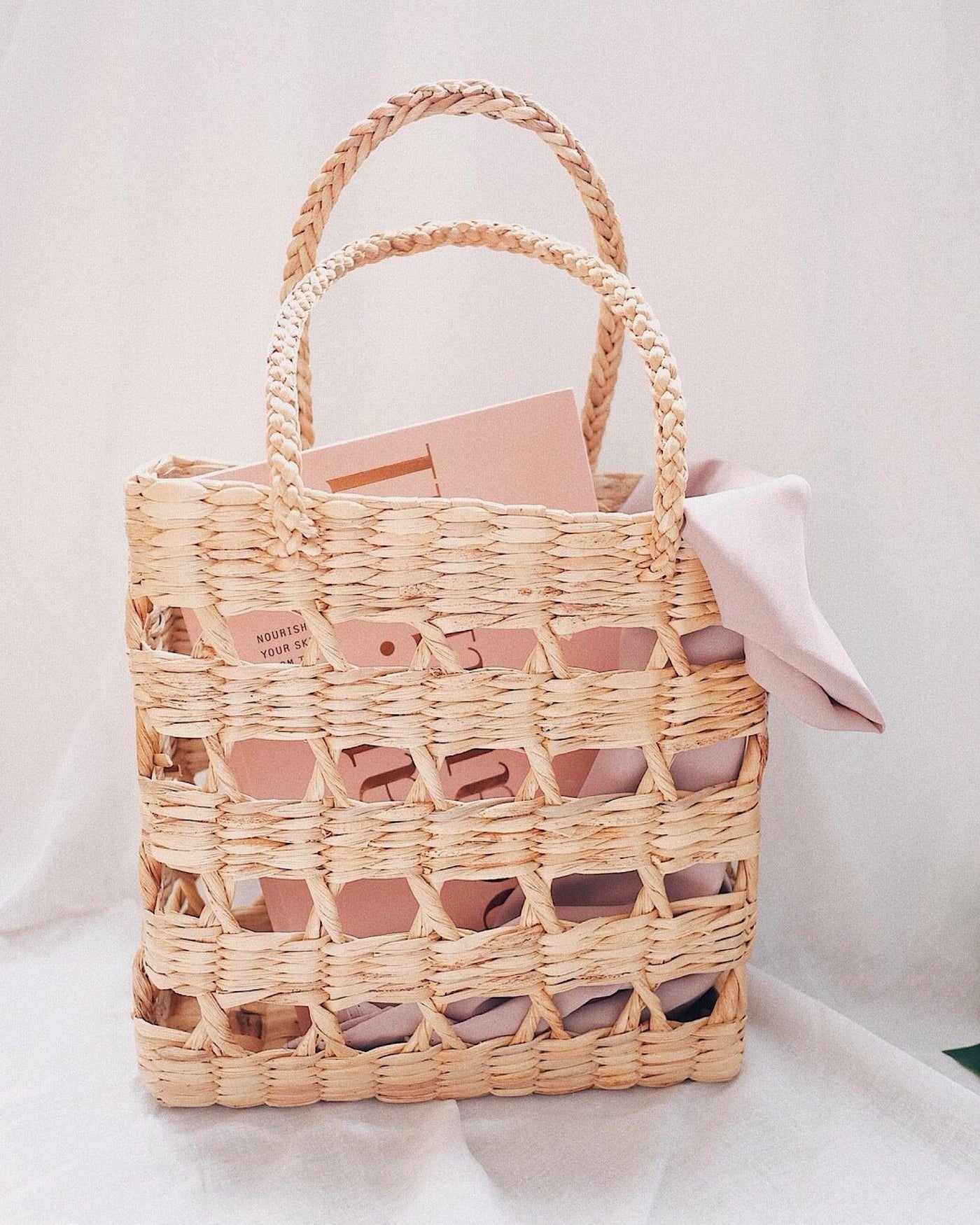 Hand woven water hyacinth basket bag, straw bag, beach bag, summer bag - Olive and Iris