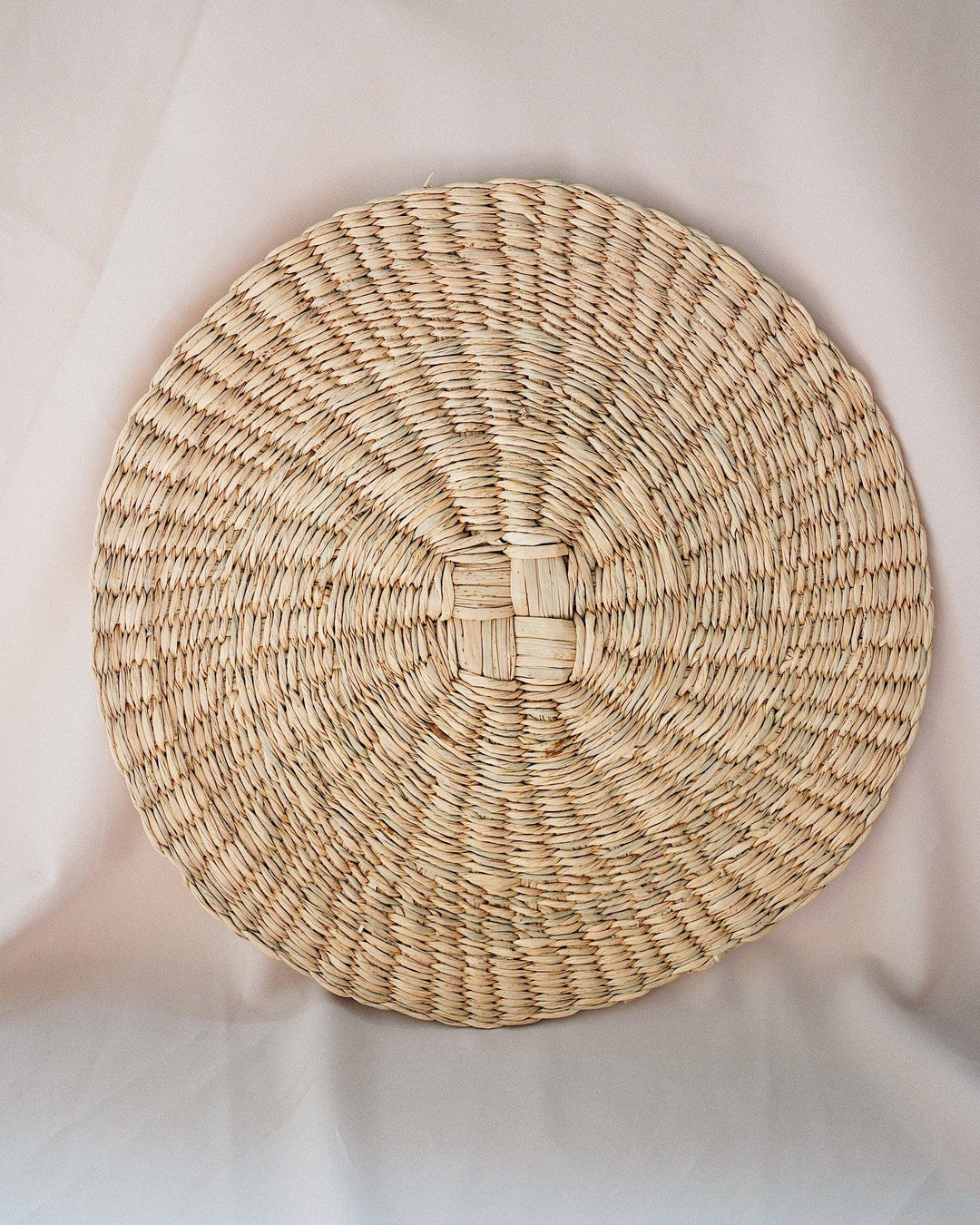 Round Woven Sedge Placemat | Olive & Iris